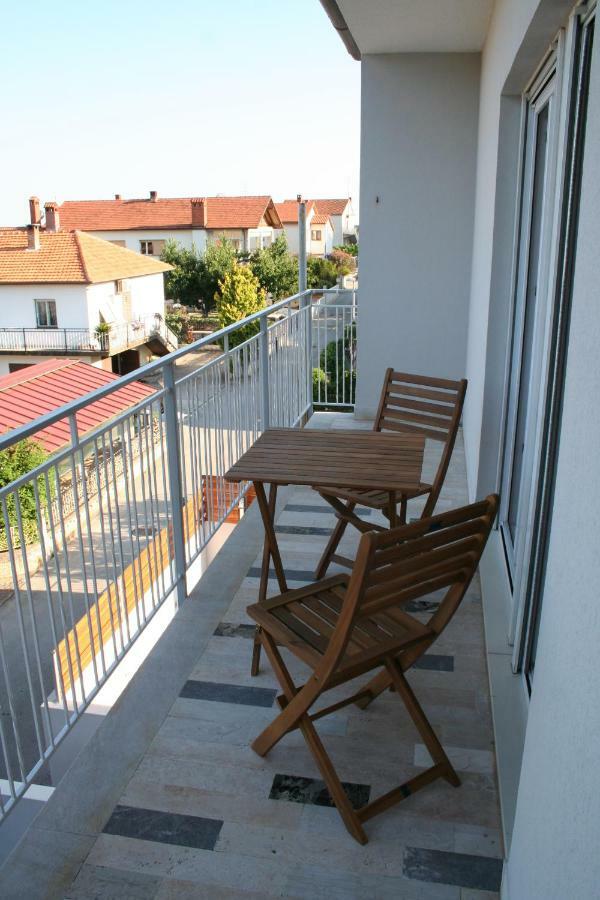 Apartment Vuk Pula Exterior photo